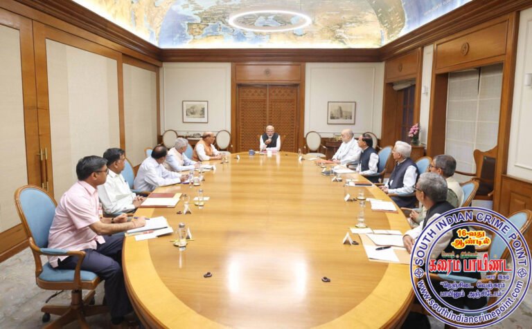 Cabinet-Meeting-India-02